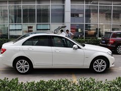 北京奔驰  C200 CGI 1.8T AT 车辆正右侧