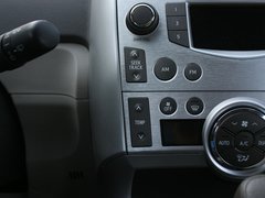 逸致 2011款 1.8L CVT 豪华多功能版 7座