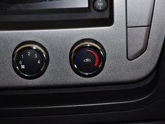 新途V80 2011款 2.5T 手动 短轴低顶尊杰版
