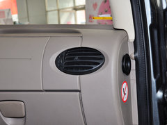 新途V80 2011款 2.5T 手动 短轴低顶尊杰版