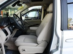 福建奔驰  唯雅诺Vinao 2.5L AT 驾驶席座椅正视图