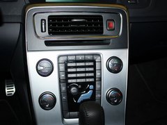 沃尔沃V60 2012款 3.0T 自动 个性运动版