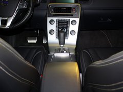 沃尔沃V60 2012款 3.0T 自动 个性运动版