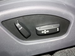 沃尔沃V60 2012款 3.0T 自动 个性运动版