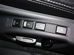 沃尔沃V60 2012款 3.0T 自动 个性运动版