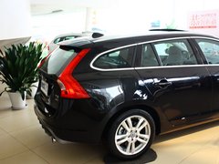 沃尔沃V60 2012款 3.0T 自动 个性运动版