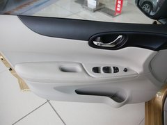 骐达 2011款 1.6L CVT 智能版