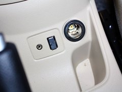 嘉年华 2011款 两厢 1.5L 自动 时尚型