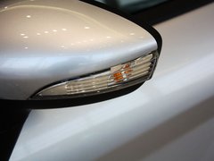 嘉年华 2011款 两厢 1.5L 自动 时尚型