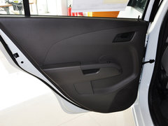 爱唯欧 2011款 三厢 1.4SL 手动 