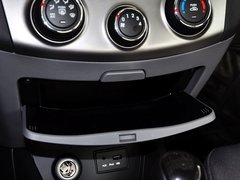 悦动 2011款 1.6L 手动 豪华型 GLS