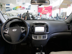 北京现代  悦动 1.6 GLS AT 中控台整体
