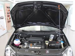 上海大众  Polo新劲取 1.4 MT 发动机局部特写