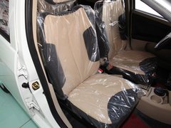 吉利全球鹰  熊猫 1.3 MT 副驾驶席座椅45度特写