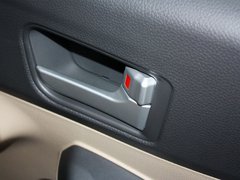 奇瑞E5 2011款 1.5L 手动 优悦型