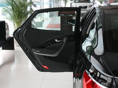 雅尊 2011款 2.4L 自动 旗舰型