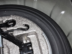 雅尊 2011款 2.4L 自動 旗艦型