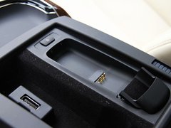 奥迪A8 2011款 6.3FSI W12 quattro 