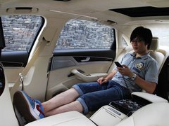 奥迪A8 2011款 6.3FSI W12 quattro 