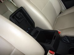 野马F10 2011款 1.5L 手动 尊贵型 5座