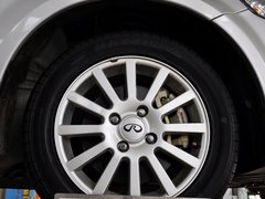 威麟V5 2012款 1.8 手动 舒适型 7座