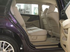 广汽本田 奥德赛 2.4 AT 第二排座椅正视图