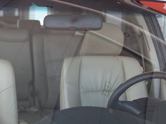 广汽本田  奥德赛 2.4 AT 前挡风顶端中央