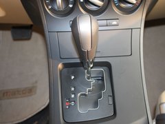 长安马自达  Mazda3星骋 1.6 AT 挂档把手特写
