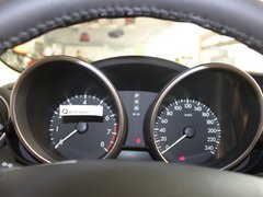 长安马自达  Mazda3星骋 1.6 AT 方向盘后方仪表盘