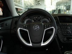 别克  君威 2.0T AT 方向盘整体