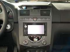 双龙汽车  RX270 Xdi 2.7T AT 中控仪表台总特写