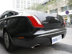 捷豹  捷豹XJ 3.0 AT 车辆左后大灯45度视角