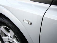 享御 2011款 2.0 自动 四驱豪华导航版 5座