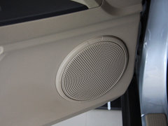 享御 2011款 2.0 自动 四驱豪华导航版 5座