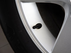 享御 2011款 2.0 自动 四驱豪华导航版 5座