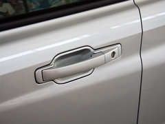 享御 2011款 2.0 自动 四驱豪华导航版 5座