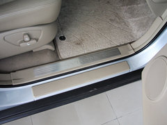 享御 2011款 2.0 自动 四驱豪华导航版 5座