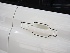 爱腾 2011款 2.0T 自动 两驱豪华导航版 5座