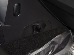 爱腾 2011款 2.0T 自动 两驱豪华导航版 5座
