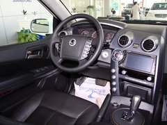 爱腾 2011款 2.0T 自动 两驱豪华导航版 5座