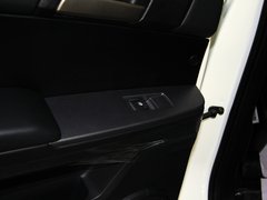 爱腾 2011款 2.0T 自动 两驱豪华导航版 5座