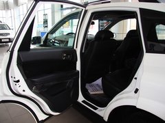 爱腾 2011款 2.0T 自动 两驱豪华导航版 5座