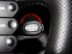 爱腾 2011款 2.0T 自动 两驱豪华导航版 5座