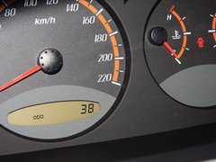 爱腾 2011款 2.0T 自动 两驱豪华导航版 5座