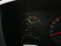 爱腾 2011款 2.0T 自动 四驱豪华导航版 5座