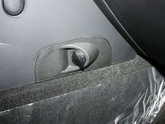 爱腾 2011款 2.0T 自动 四驱豪华导航版 5座