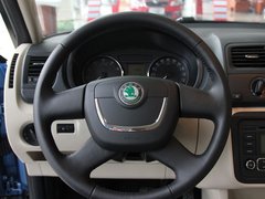 斯柯达  晶锐 1.6 AT 方向盘整体