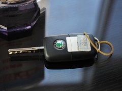 晶锐 2012款 1.6 手动 酷黑版