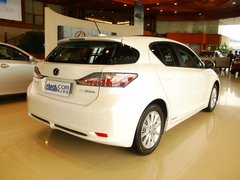 雷克萨斯  CT200h 1.8 CVT 车辆右侧尾部视角