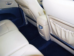 驰鹏 2011款 3.6L 自动 基本型 7座